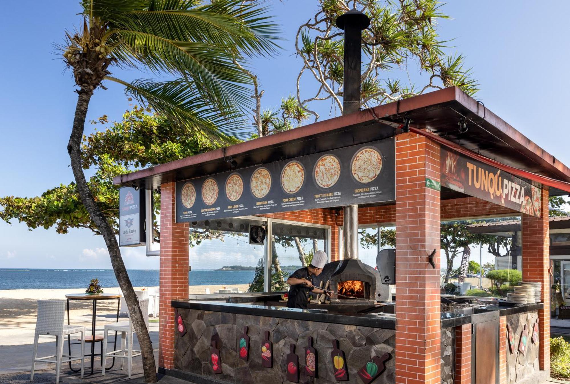 Prama Sanur Beach Bali Luaran gambar Pizza Hut in Bali, Indonesia