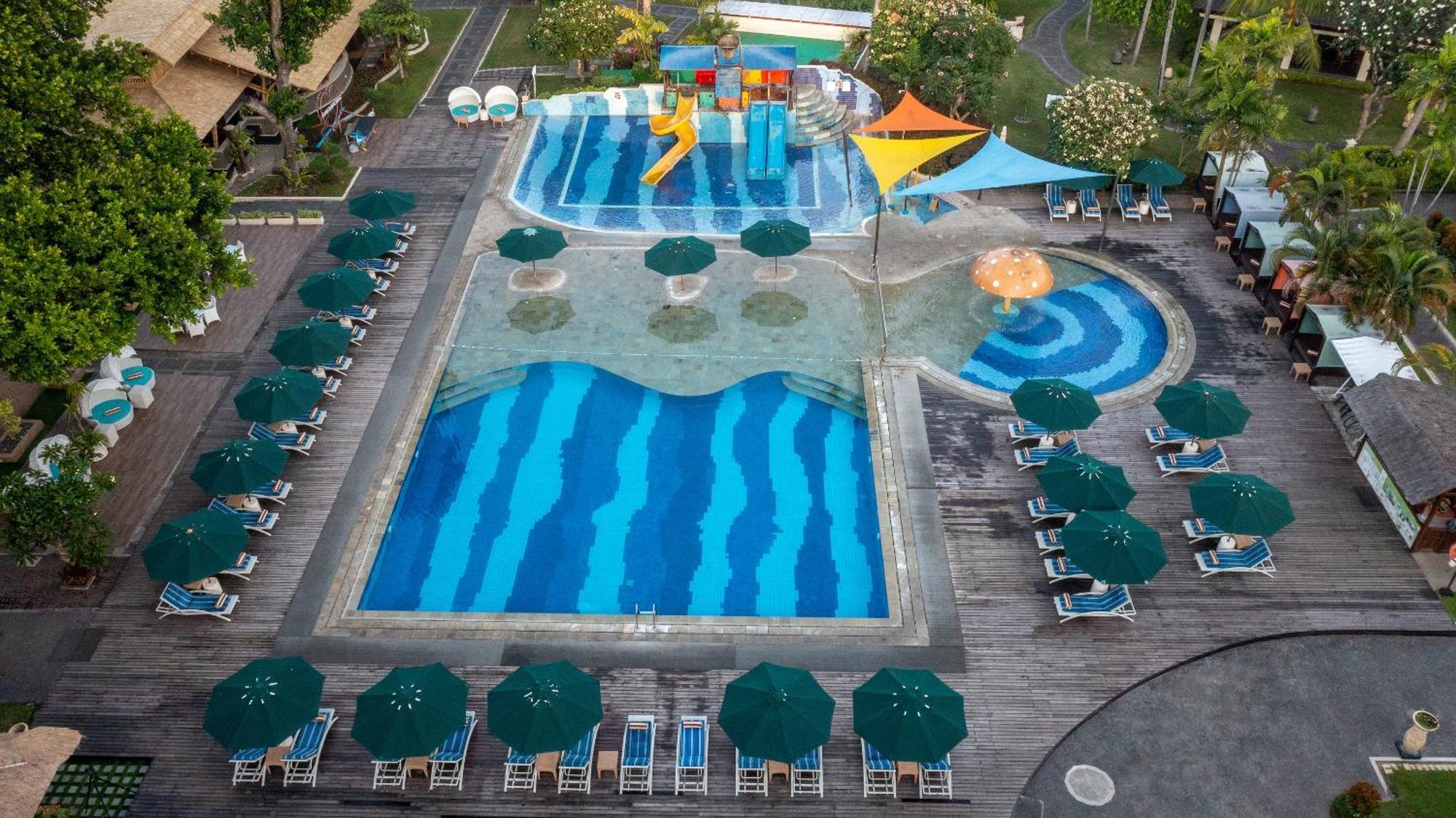 Prama Sanur Beach Bali Luaran gambar The swimming pool at the Royal Garden Resort