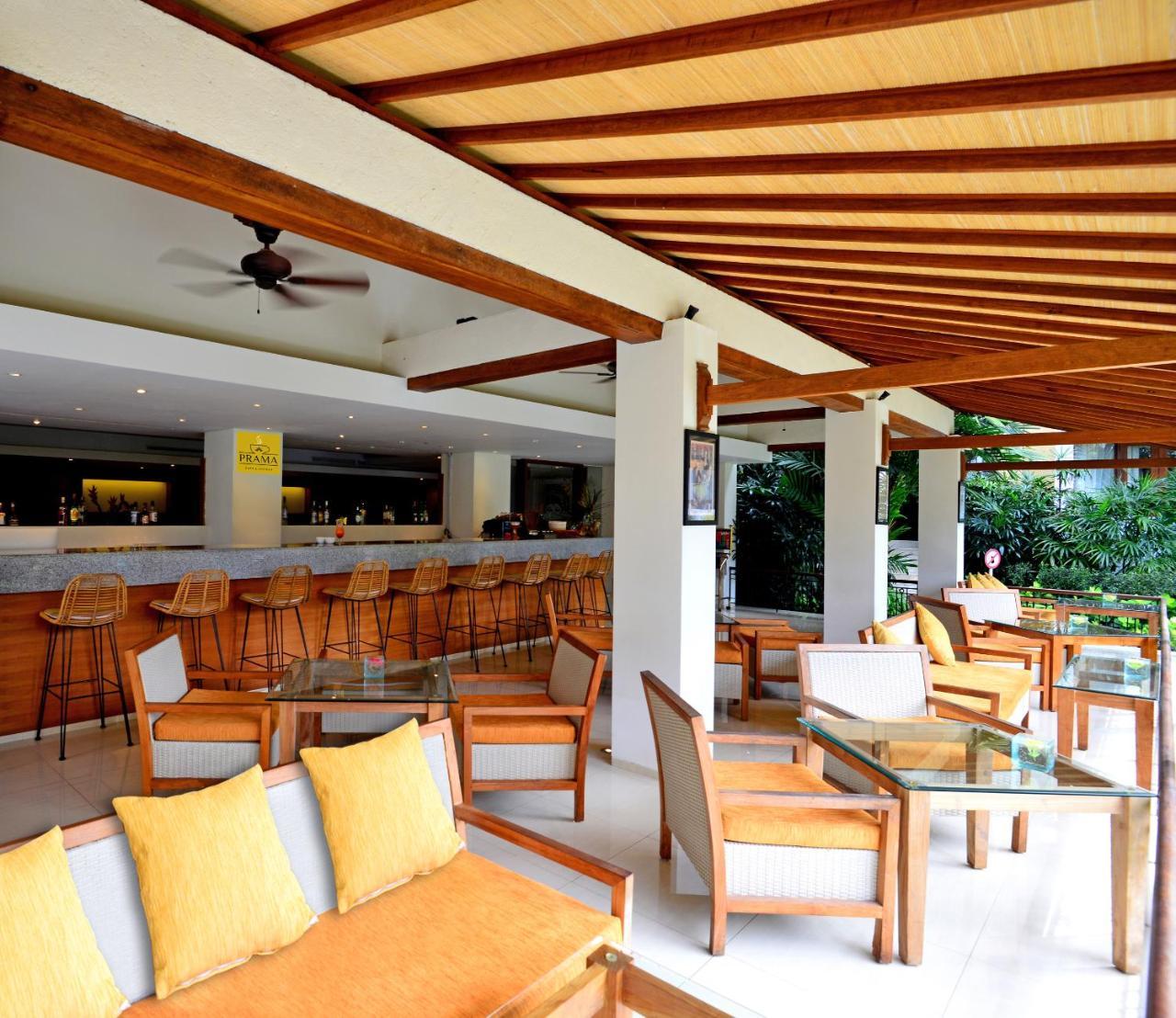 Prama Sanur Beach Bali Luaran gambar The bar at the hotel